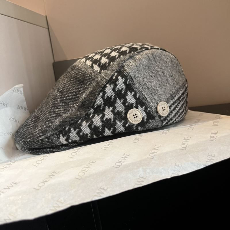 Loewe Caps